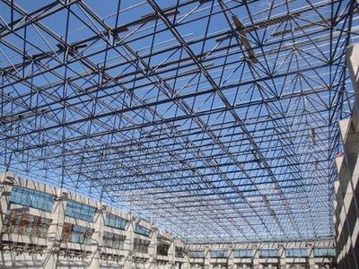钢结构网架工程施工需要的注意事项